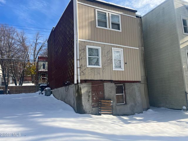 321 9th Street, Troy, NY 12180