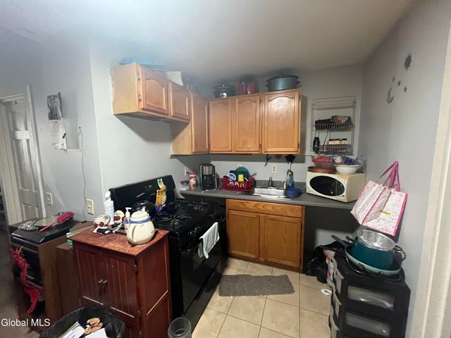 321 9th Street, Troy, NY 12180