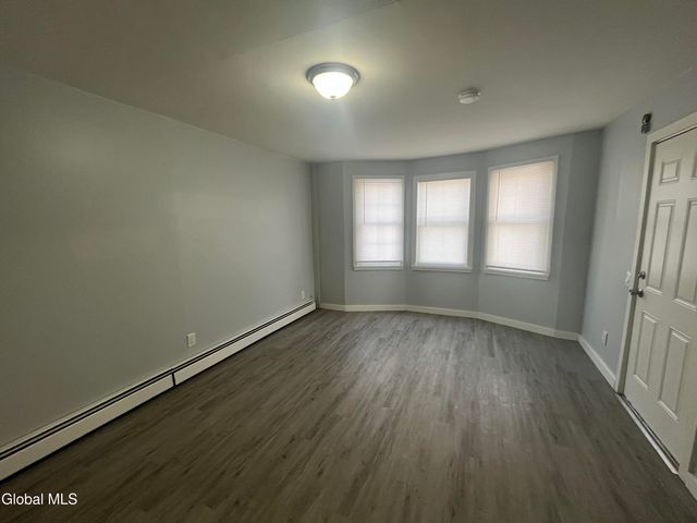 321 9th Street, Troy, NY 12180