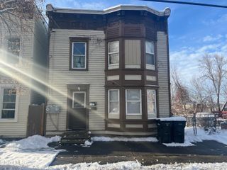 321 9th Street, Troy, NY 12180