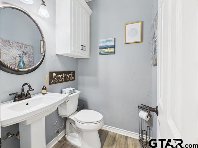 1101 Bunny Rabbit Rd, Athens, TX 75751