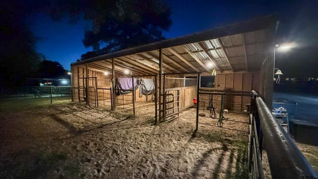 1101 Bunny Rabbit Rd, Athens, TX 75751