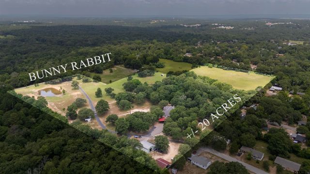 1101 Bunny Rabbit Rd, Athens, TX 75751