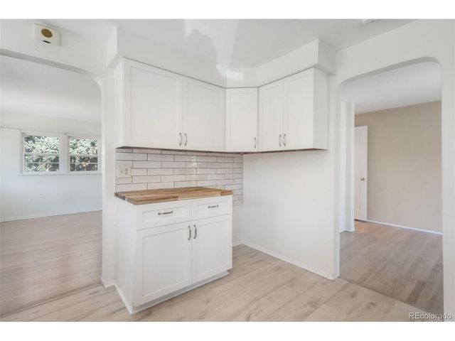 135 Helena Ln, Colorado Springs, CO 80904