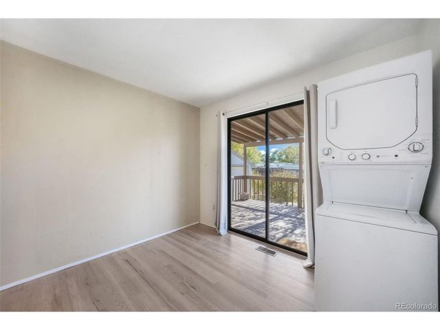 135 Helena Ln, Colorado Springs, CO 80904