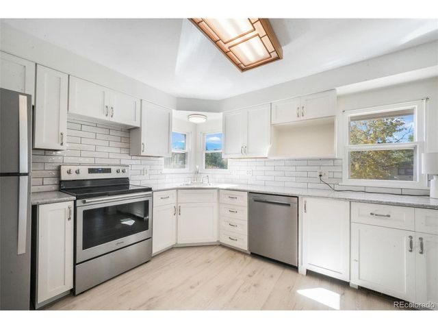 135 Helena Ln, Colorado Springs, CO 80904