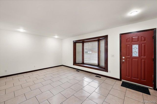 32416 EXETER Drive, Warren, MI 48092