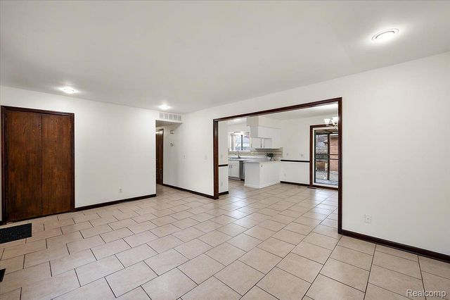 32416 EXETER Drive, Warren, MI 48092