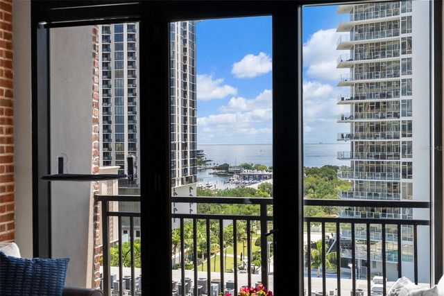 175 2ND STREET S 1007, St Petersburg, FL 33701