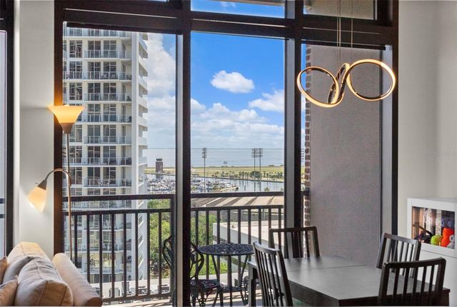 175 2ND STREET S 1007, St Petersburg, FL 33701