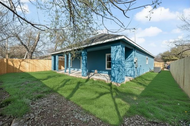 205 East Place, White Settlement, TX 76108