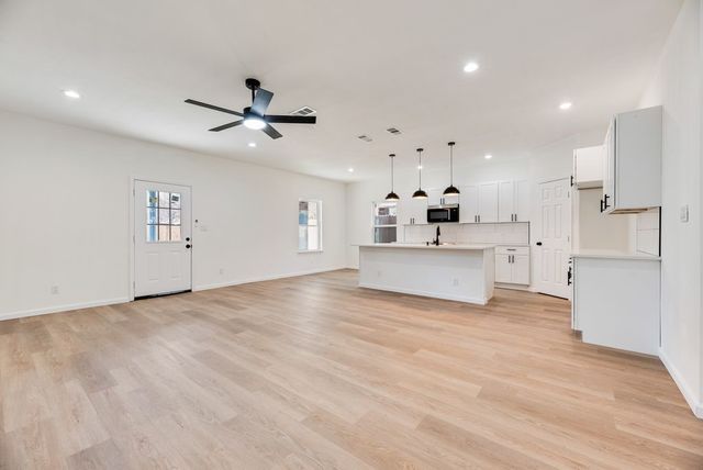 205 East Place, White Settlement, TX 76108