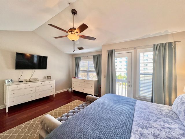 833 W 4th Street, Charlotte, NC 28202