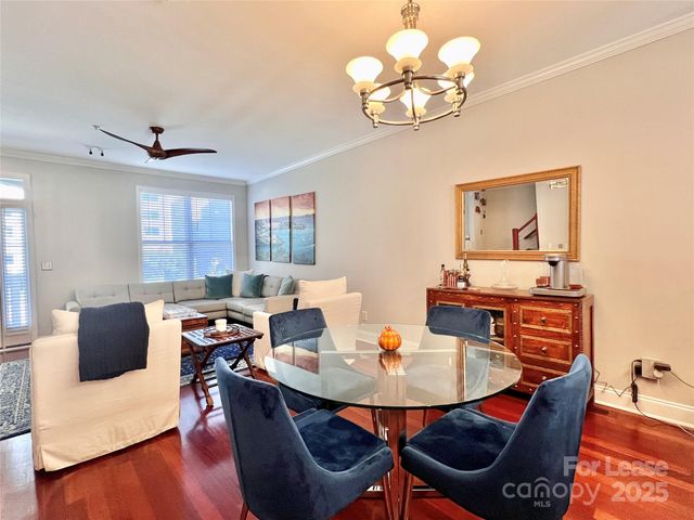 833 W 4th Street, Charlotte, NC 28202