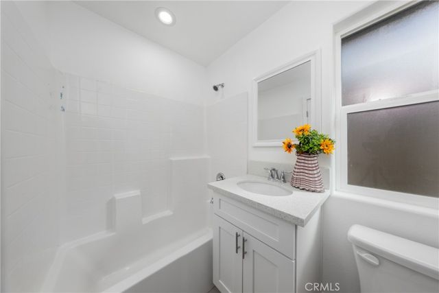 16241 Chestnut Street, Hesperia, CA 92345