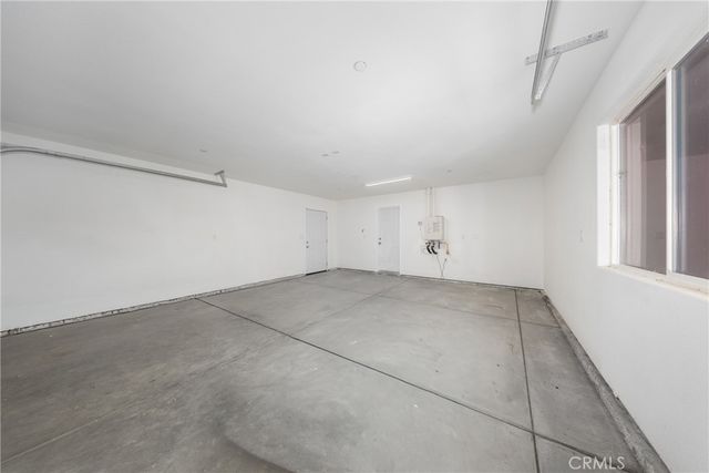16241 Chestnut Street, Hesperia, CA 92345