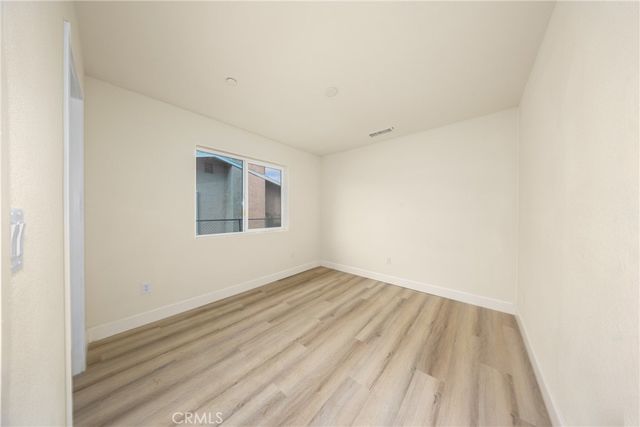 16241 Chestnut Street, Hesperia, CA 92345