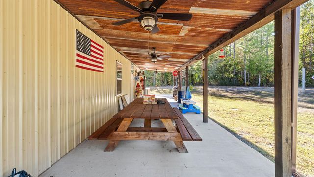 1084 Hhighway 11, Linden, TX 75563