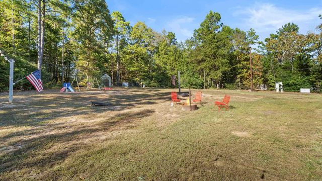 1084 Hhighway 11, Linden, TX 75563