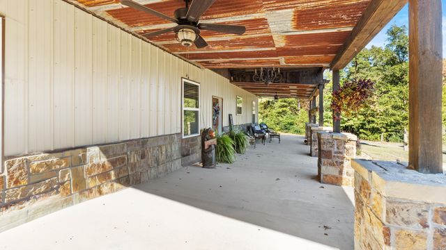 1084 Hhighway 11, Linden, TX 75563