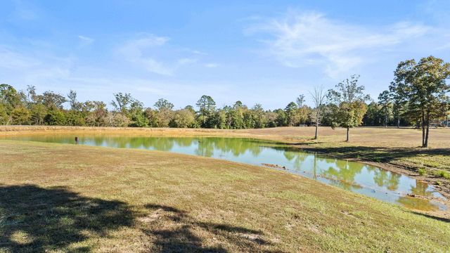 1084 Hhighway 11, Linden, TX 75563