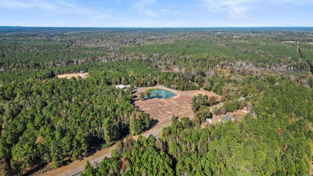 1084 Hhighway 11, Linden, TX 75563