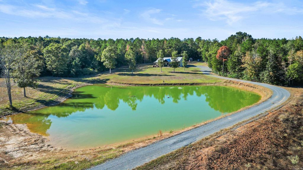 1084 Hhighway 11, Linden, TX 75563