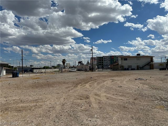 317 West Monroe Avenue, Las Vegas, NV 89106