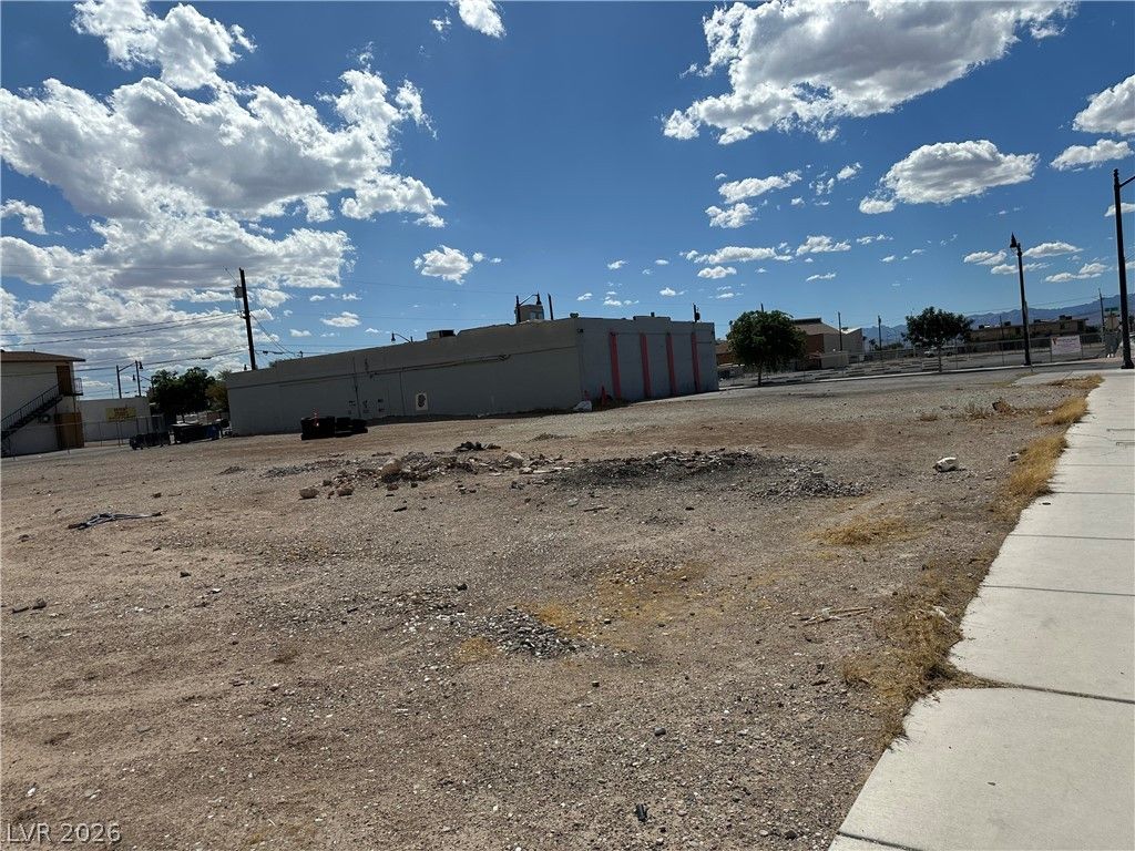 317 West Monroe Avenue, Las Vegas, NV 89106 — photo 4