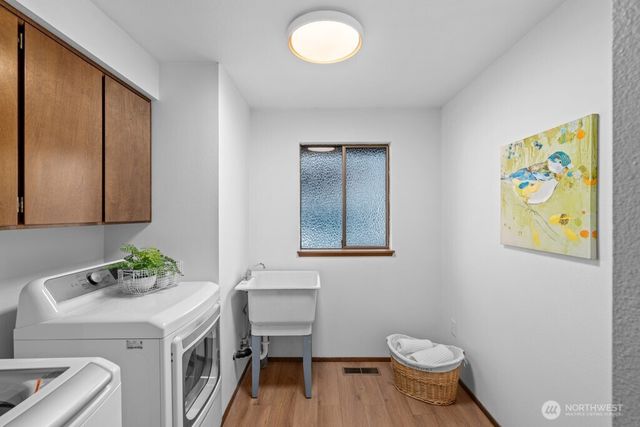 1619 S 226th Place, Des Moines, WA 98198