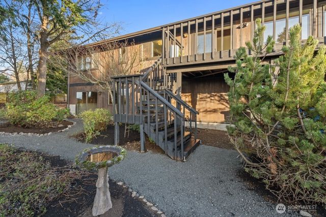 1619 S 226th Place, Des Moines, WA 98198