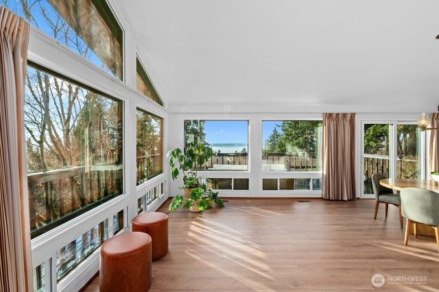 1619 S 226th Place, Des Moines, WA 98198