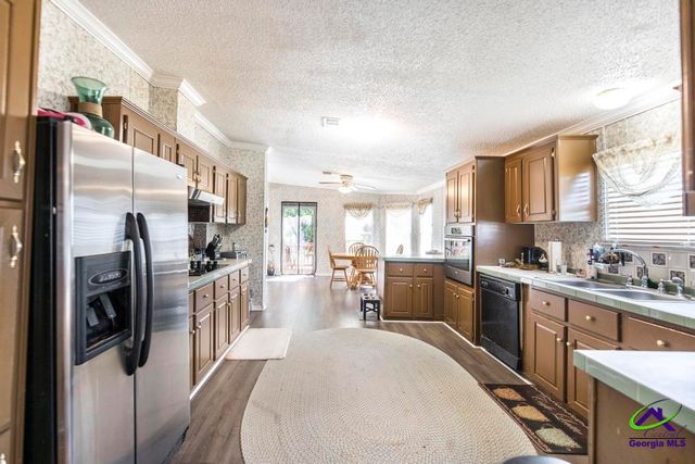 100 Coventry Manor Court, Byron, GA 31008