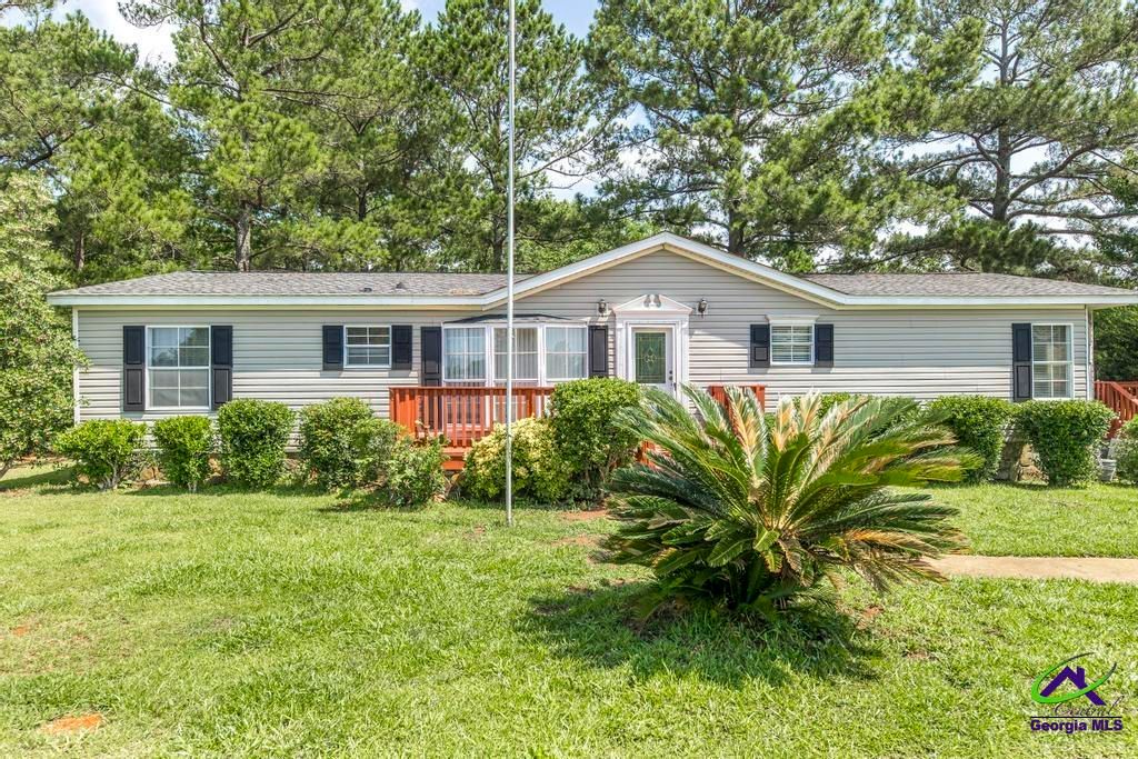 100 Coventry Manor Court, Byron, GA 31008