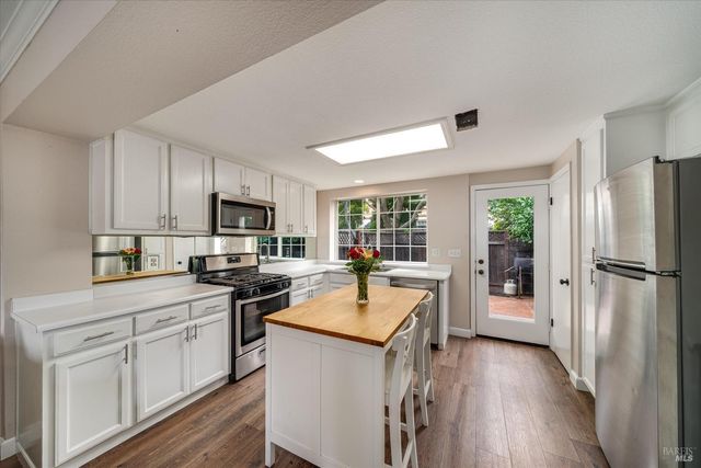 624 Daniels Ave, Vallejo, CA 94590