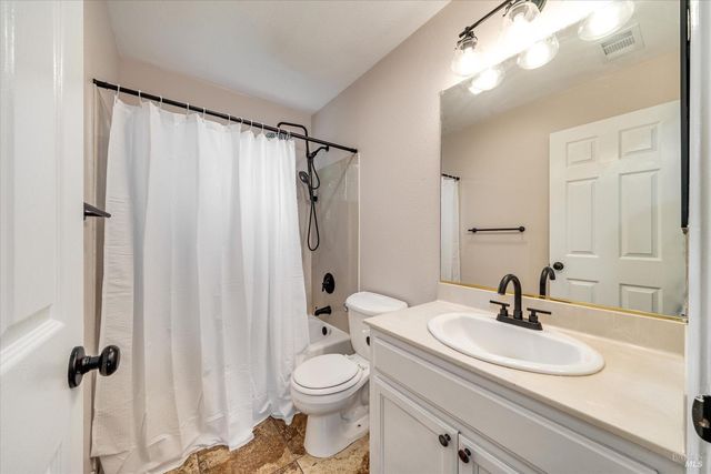 624 Daniels Ave, Vallejo, CA 94590