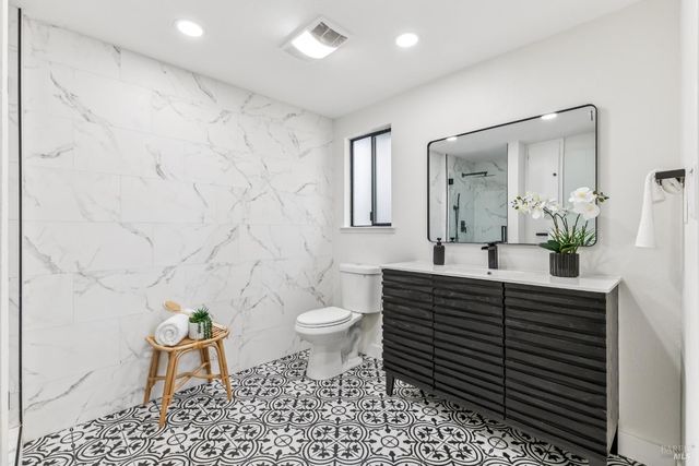 113 Greenridge Ct, Petaluma, CA 94952