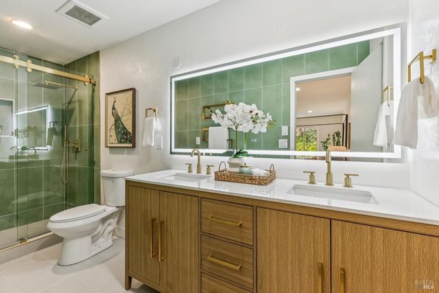 113 Greenridge Ct, Petaluma, CA 94952