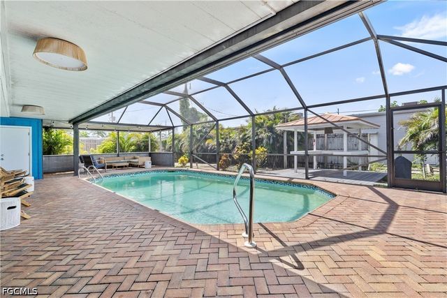 1930 Oakley AVE, Fort Myers, FL 33901