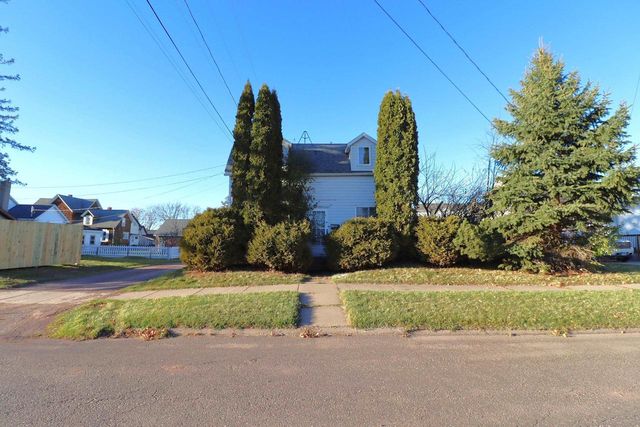 311 7th St W, Ashland, WI 54806