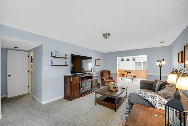 3051 183rd Street, Lansing, IL 60438