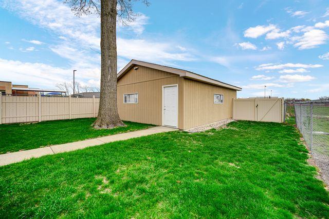 3051 183rd Street, Lansing, IL 60438