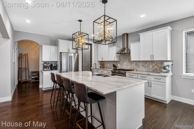 54933 Black Hills Lane, Shelby Charter Township, MI 48316