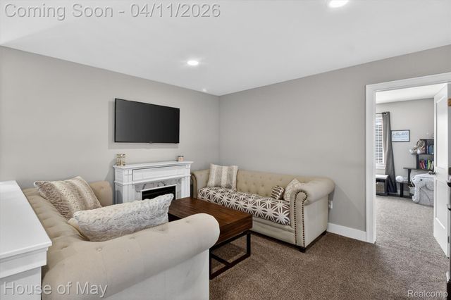 54933 Black Hills Lane, Shelby Charter Township, MI 48316