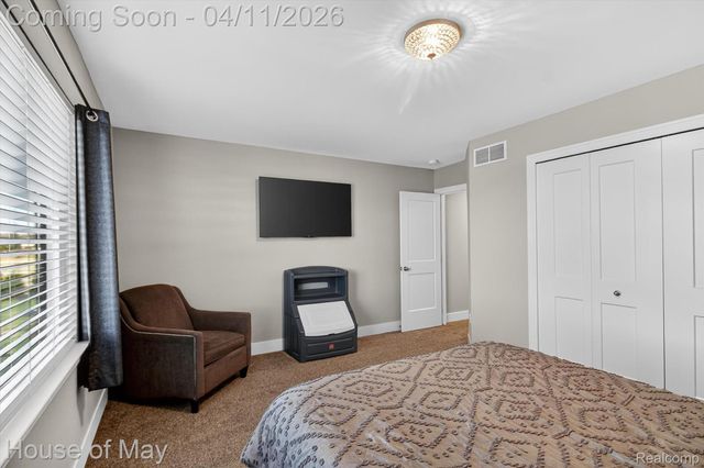 54933 Black Hills Lane, Shelby Charter Township, MI 48316