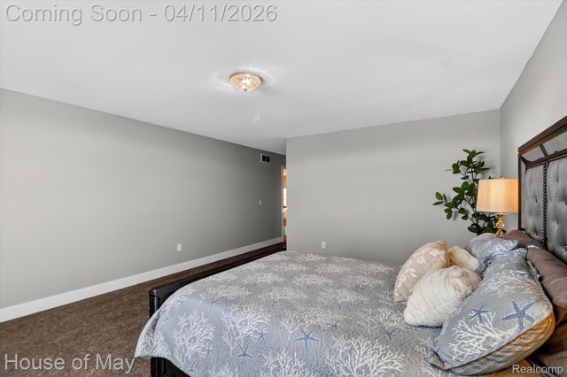 54933 Black Hills Lane, Shelby Charter Township, MI 48316
