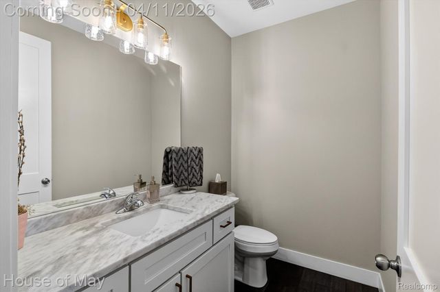 54933 Black Hills Lane, Shelby Charter Township, MI 48316