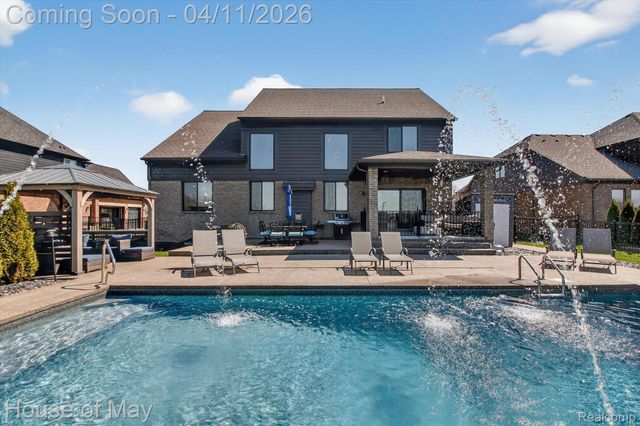 54933 Black Hills Lane, Shelby Charter Township, MI 48316