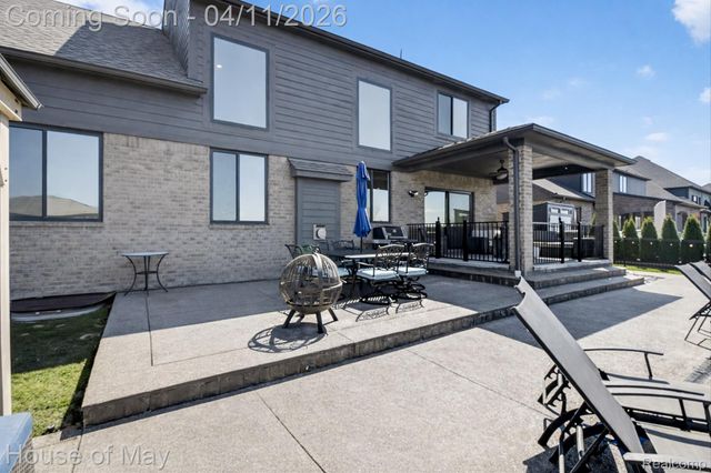 54933 Black Hills Lane, Shelby Charter Township, MI 48316