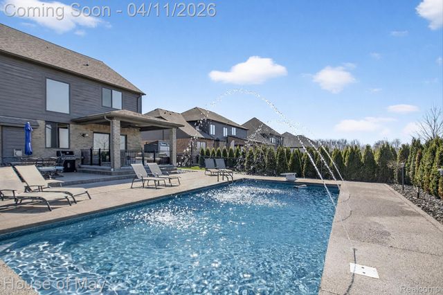54933 Black Hills Lane, Shelby Charter Township, MI 48316